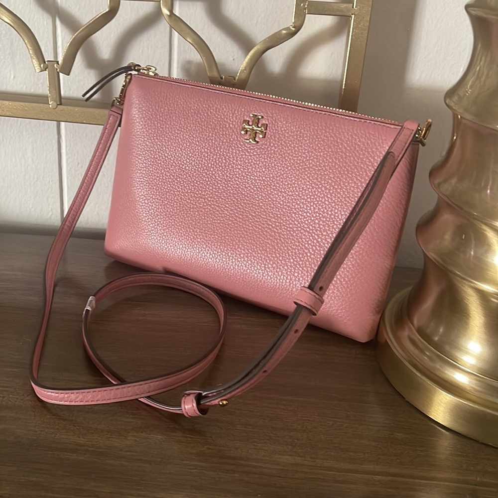 Brand new Tory Burch crossbody - Picture 2 of 8